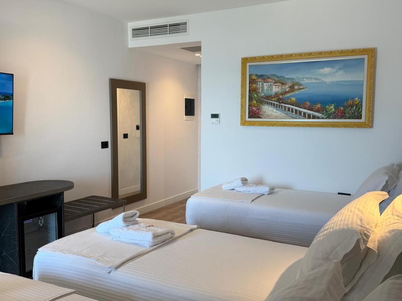 The Queen'S Lion Premium Hotel Saranda Zewnętrze zdjęcie